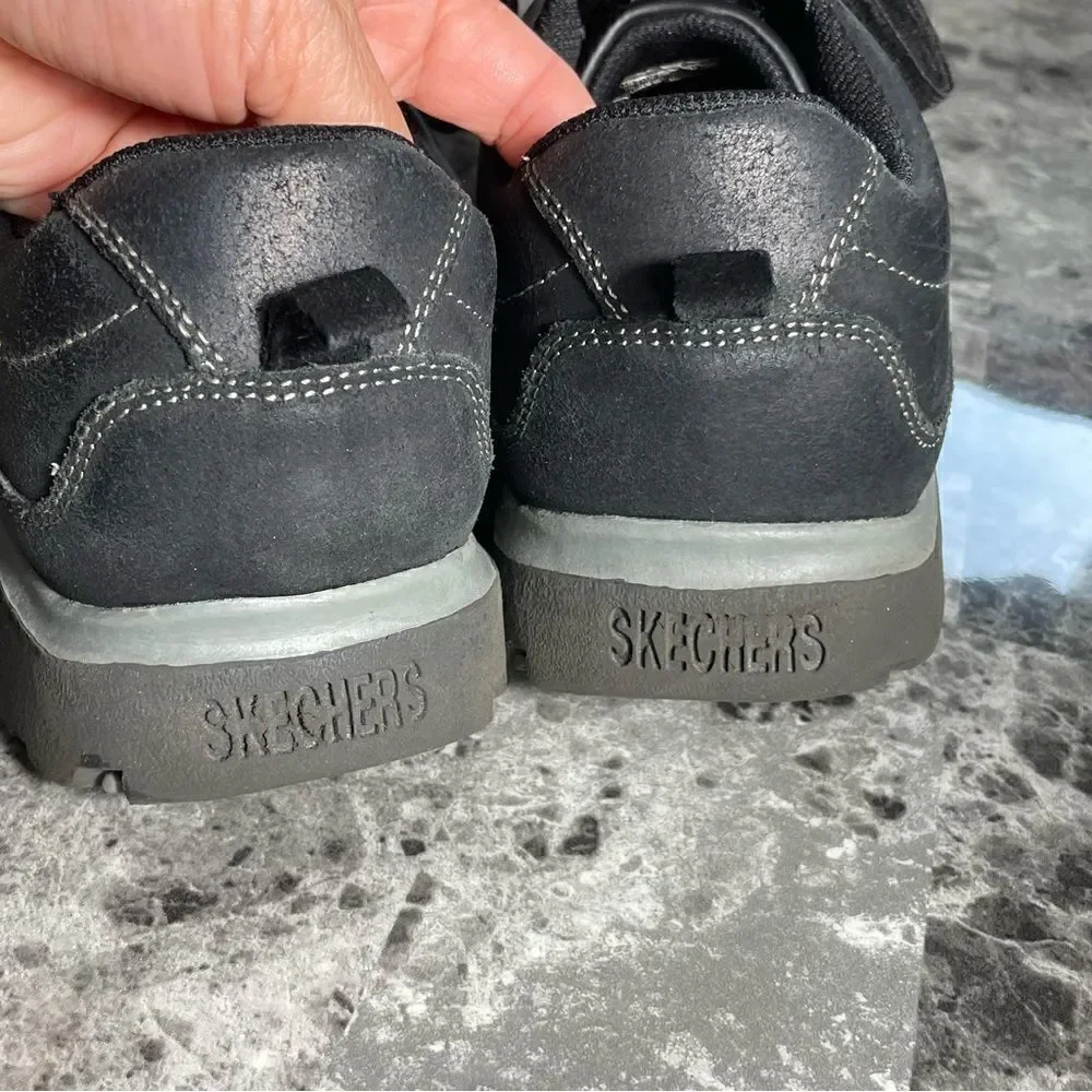 SKECHERS SHOES